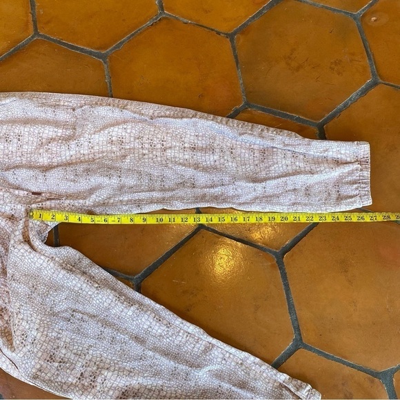 By Anthropologie Pink Lyocell Python Joggers Lounge Pants Soft Size Small S - Picture 9 of 9